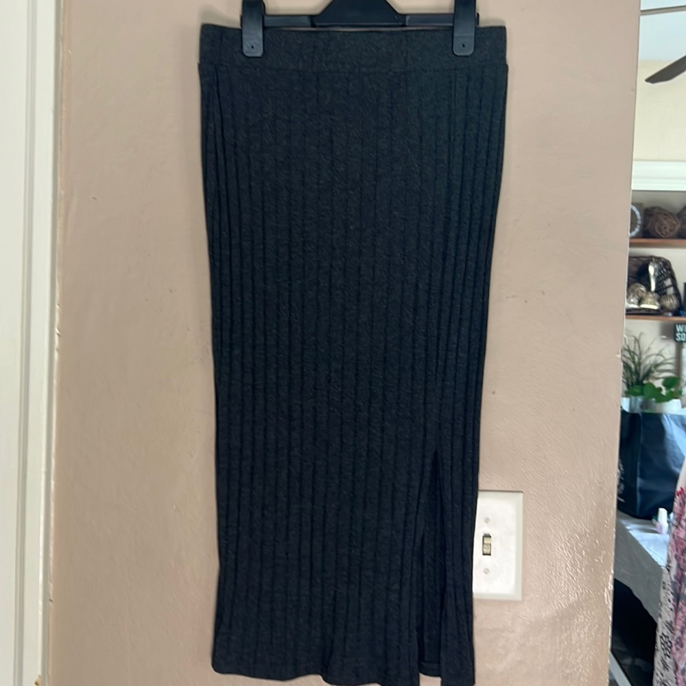SHEIN wide ribbed body-con skirt Sz M